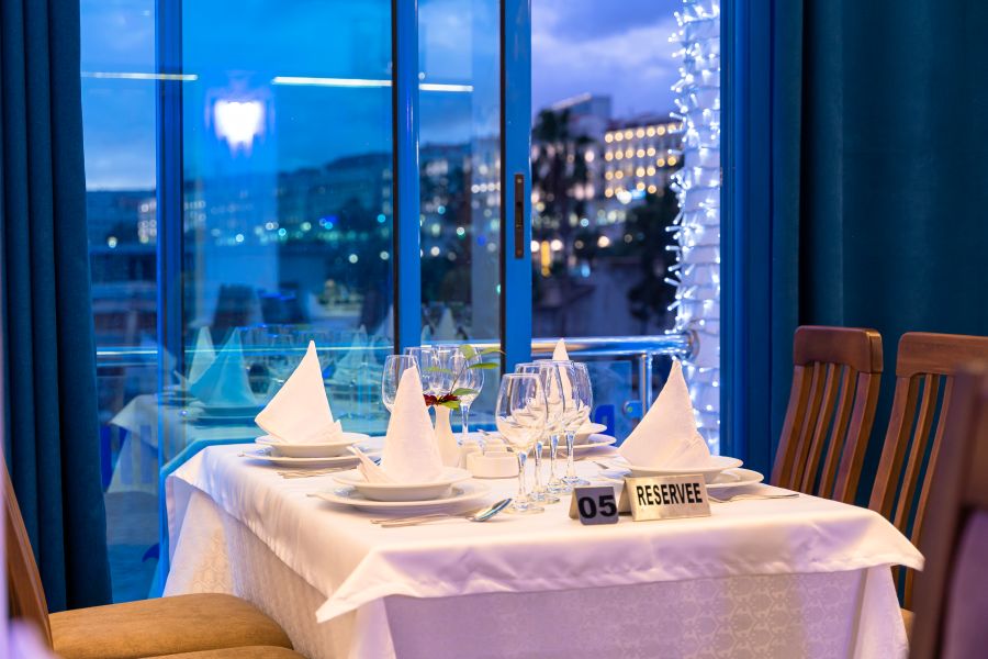 La terrasse en bord de quai